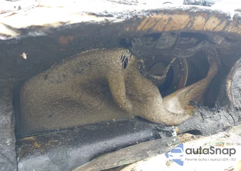 2011 Volvo Xc60 3.2/3.2 R-Design z USA, uszkodzony, nr VIN YV4952DL1B2164354